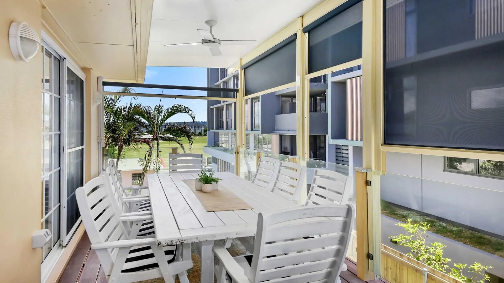 The Pacific - Absolute Beachfront In Buddina Holiday home
